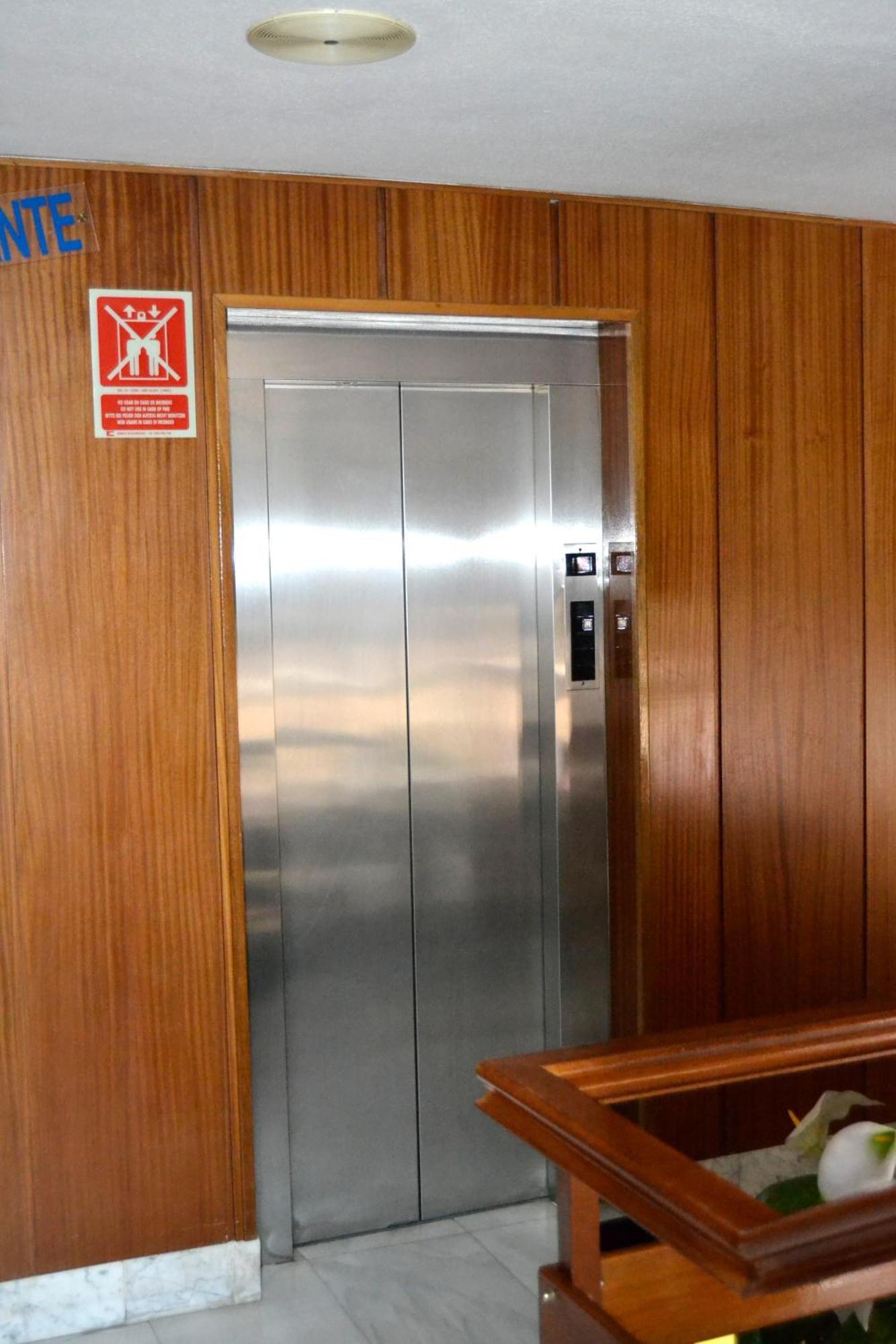 Hostal Lady Ana Maria Кольядо-Вільяльба Екстер'єр фото