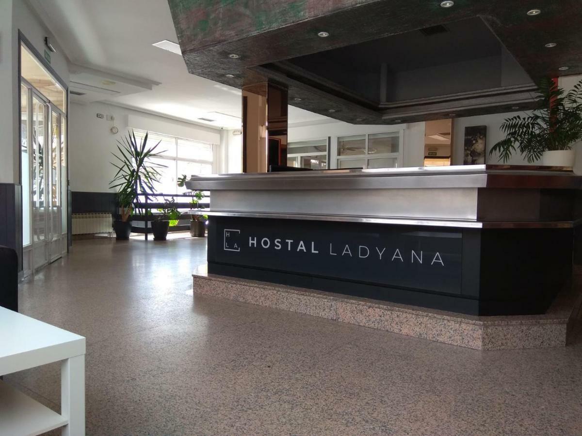 Hostal Lady Ana Maria Кольядо-Вільяльба Екстер'єр фото