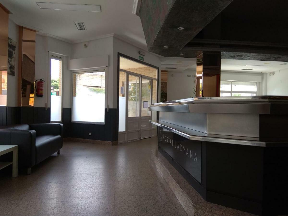 Hostal Lady Ana Maria Кольядо-Вільяльба Екстер'єр фото