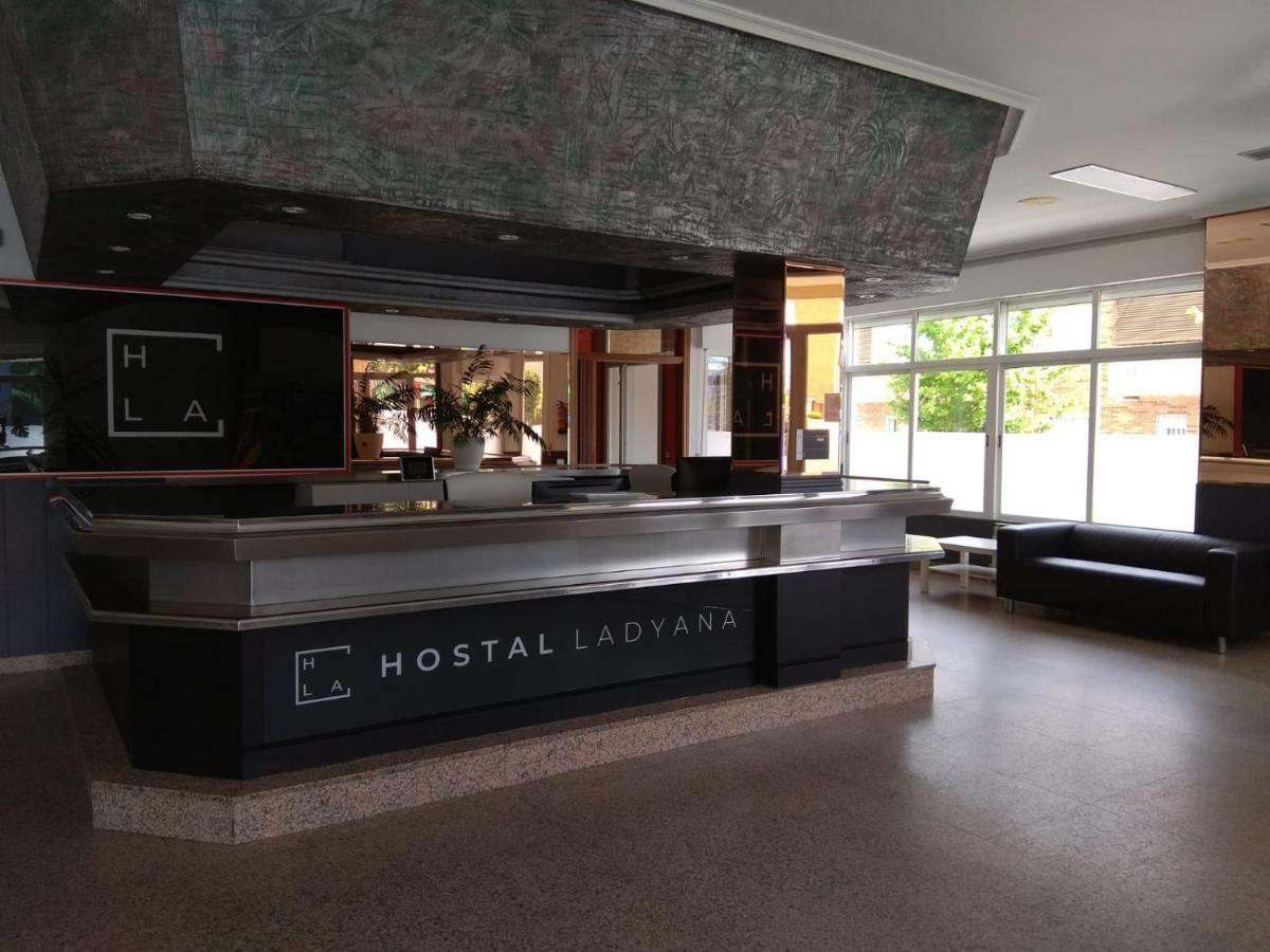 Hostal Lady Ana Maria Кольядо-Вільяльба Екстер'єр фото